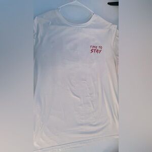 White short sleeve graphic tee